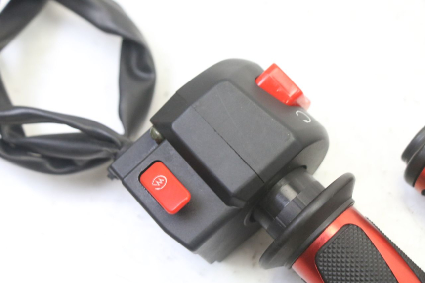 photo de RIGHT SWITCH KIDEN KD125-G 125 (2018 - 2022)