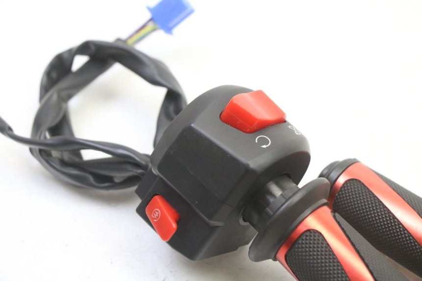 photo de RIGHT SWITCH KIDEN KD125-G 125 (2018 - 2022)