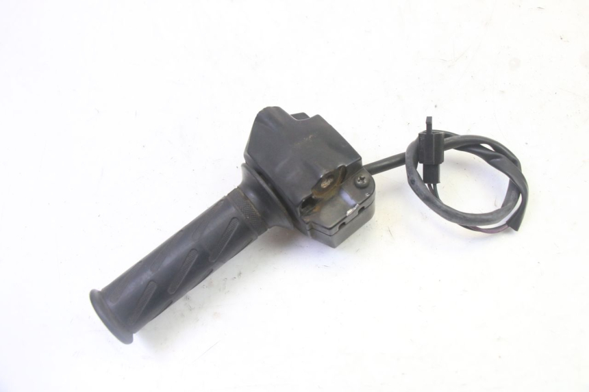 photo de RIGHT HANDLEBAR SWITCH PEUGEOT KISBEE 2T 50 (2010 - 2017)