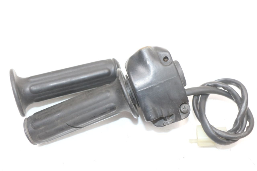photo de RIGHT SWITCH RENAULT KOURANOS 125 (2001 - 2004)