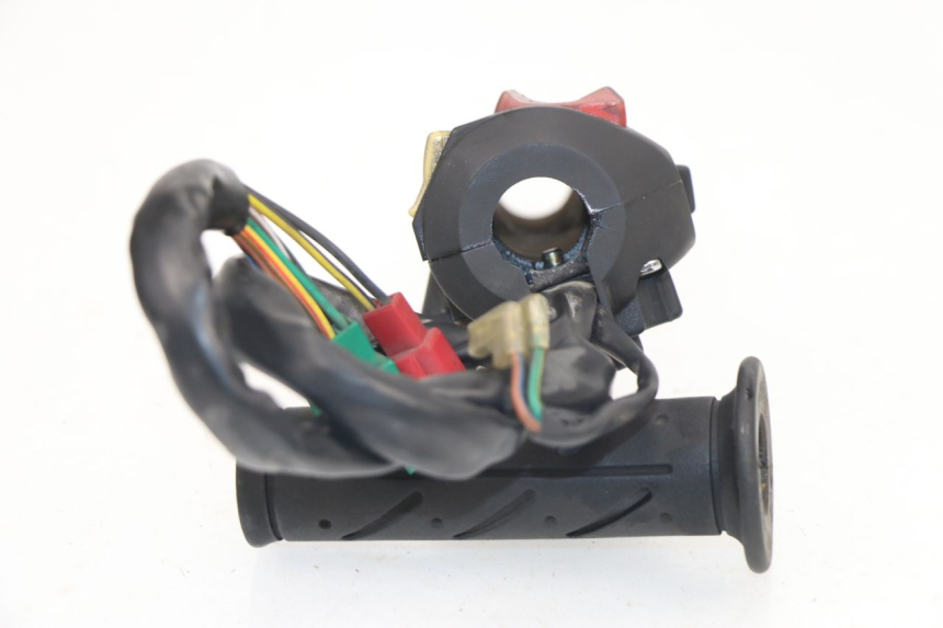 photo de RIGHT SWITCH KYMCO XCITING 500 (2007 - 2010)