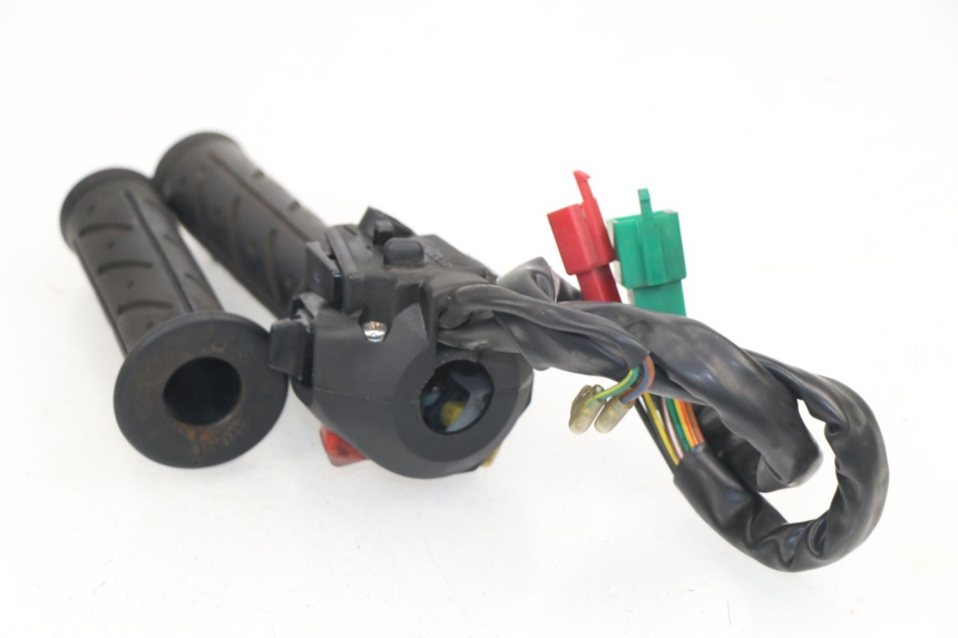 photo de RIGHT SWITCH KYMCO XCITING 500 (2007 - 2010)