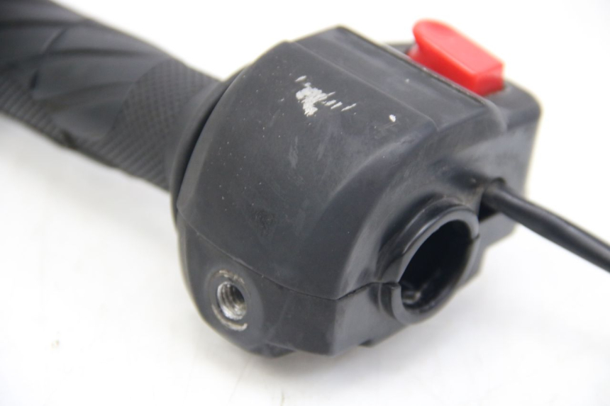 photo de RIGHT HANDLEBAR SWITCH LONGJIA DIGITA 4T 50 (2019 - 2022)