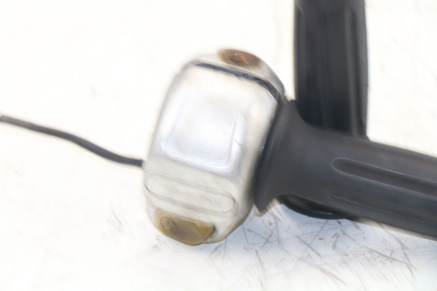 photo de RIGHT HANDLEBAR SWITCH MBK FLIPPER 50 (2004 - 2012)