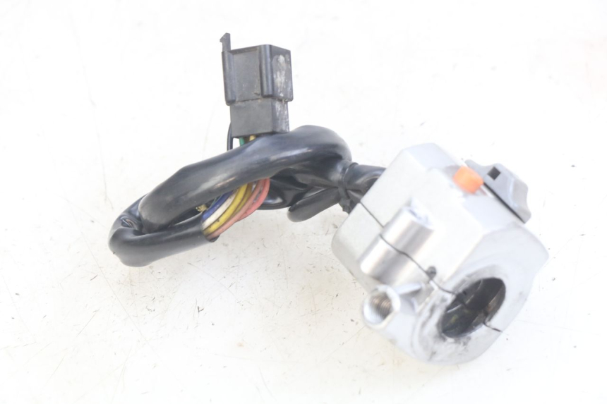 photo de RIGHT HANDLEBAR SWITCH SYM MIO 50 (2011 - 2017)
