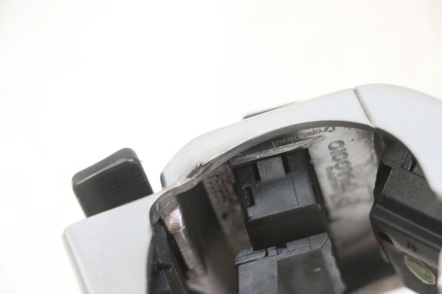 photo de RIGHT SWITCH PIAGGIO MP3 LT 400 (2007 - 2012)