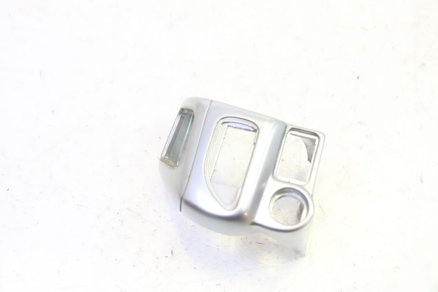 photo de RIGHT SWITCH PIAGGIO MP3 RL 250 (2007 - 2010) - Zoom on usage condition