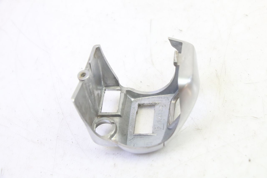 photo de RIGHT SWITCH PIAGGIO MP3 RL 250 (2007 - 2010) - Alternative perspective