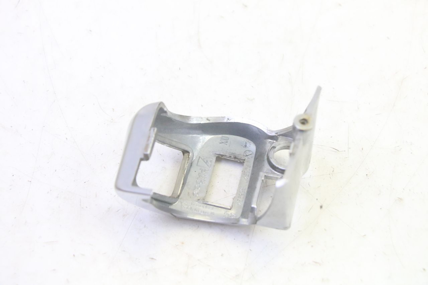 photo de RIGHT SWITCH PIAGGIO MP3 RL 250 (2007 - 2010) - Technical close-up