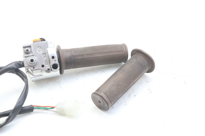 photo de RIGHT SWITCH JM MOTORS OLDIES 4T 50 (2010 - 2020)