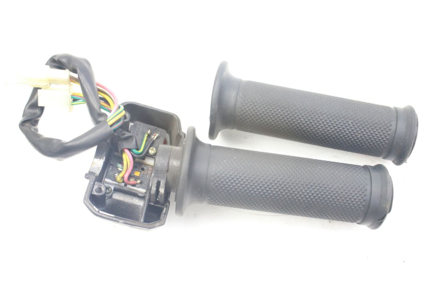 photo de RIGHT HANDLEBAR SWITCH IMF INDUSTRIE PACH 2T 50 (2009 - 2018)