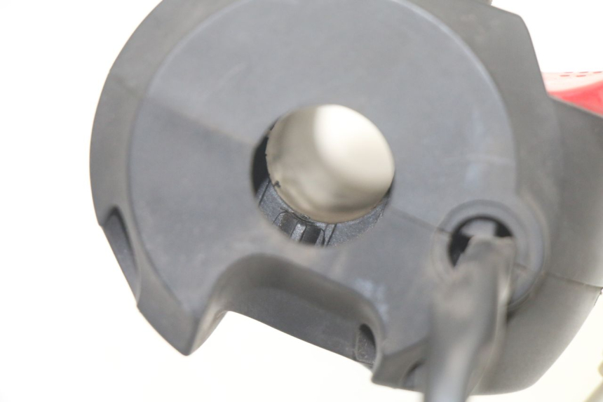 photo de RIGHT HANDLEBAR SWITCH PEUGEOT CITYSTAR 125 (2011 - 2017)