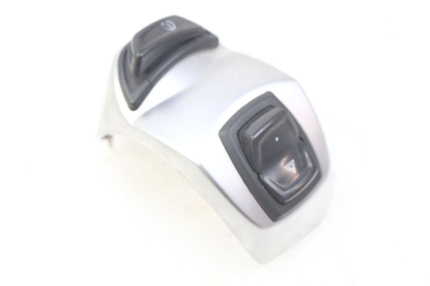 photo de RIGHT HANDLEBAR SWITCH PEUGEOT DJANGO 2T 50 (2014 - 2019)
