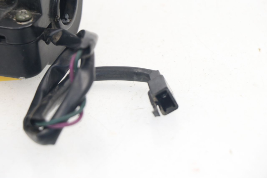 photo de RIGHT HANDLEBAR SWITCH PEUGEOT KISBEE 4T 50 (2010 - 2017)