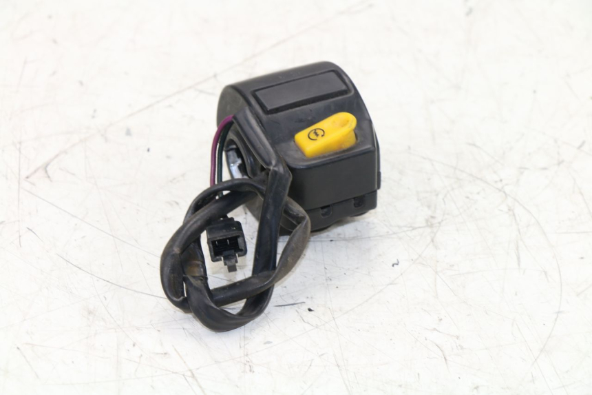 photo de RIGHT HANDLEBAR SWITCH PEUGEOT KISBEE 4T 50 (2010 - 2017)