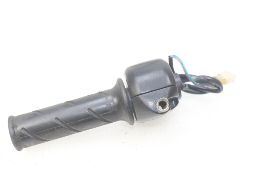 photo de RIGHT HANDLEBAR SWITCH PEUGEOT LUDIX 50 (2005 - 2007)