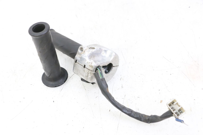 photo de RIGHT SWITCH PIAGGIO BEVERLY 125 (1998 - 2005)