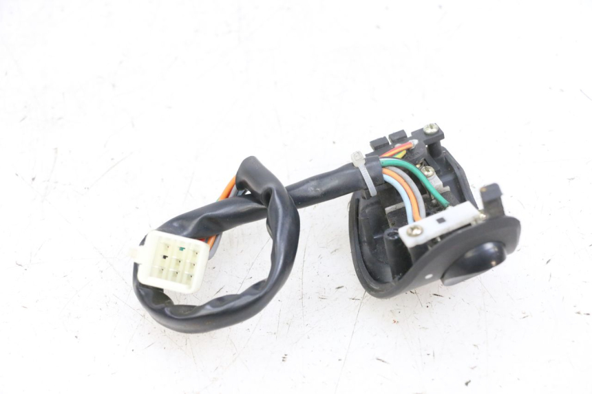 photo de RIGHT SWITCH EFUN PUSA 1 - Component detail