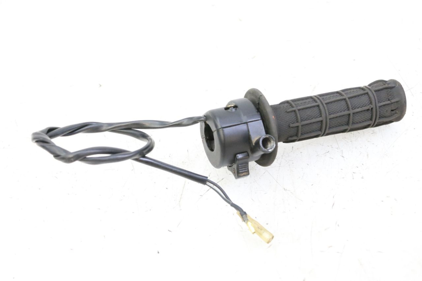 photo de RIGHT HANDLEBAR SWITCH YAMAHA PW 80 (1983 - 2014)