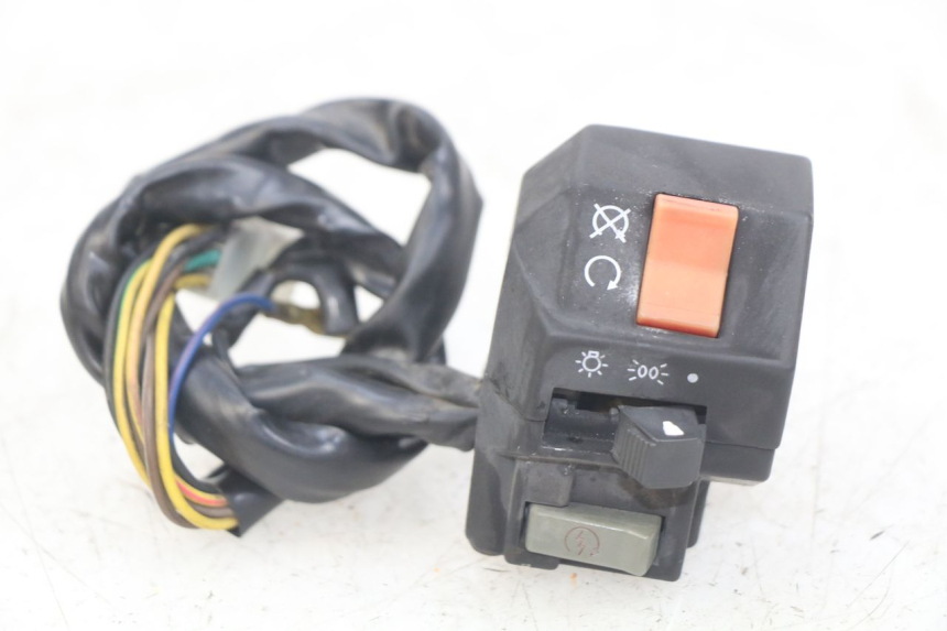 photo de RIGHT HANDLEBAR SWITCH YAMASAKI RAPTOR 50 (2013 - 2018)