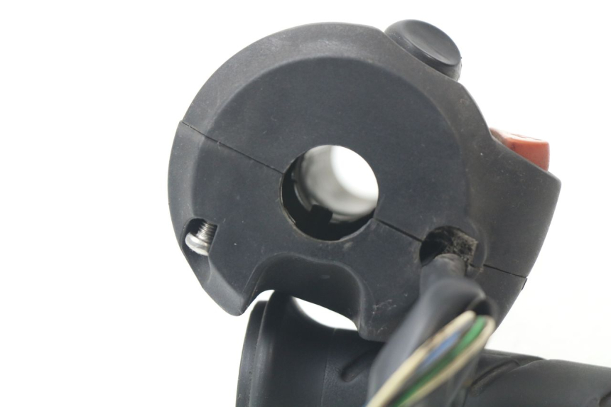 photo de RIGHT HANDLEBAR SWITCH PEUGEOT SATELIS COMPRESSOR K15 125 (2006 - 2009)