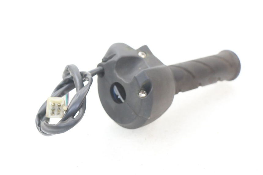 photo de RIGHT HANDLEBAR SWITCH PEUGEOT SATELIS 125 (2010 - 2012)
