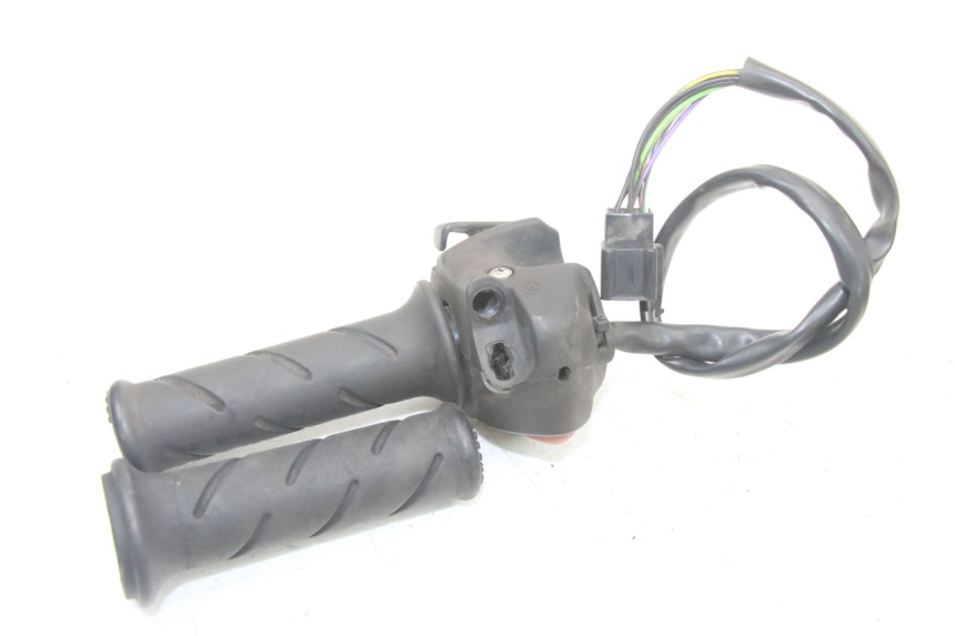 photo de RIGHT SWITCH PEUGEOT SATELIS 125 (2013 - 2018)