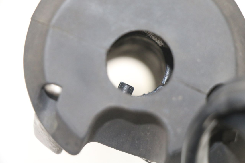 photo de RIGHT SWITCH PEUGEOT SATELIS 125 (2013 - 2018)