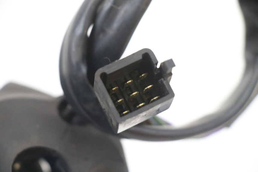 photo de RIGHT SWITCH PEUGEOT SATELIS 125 (2013 - 2018)