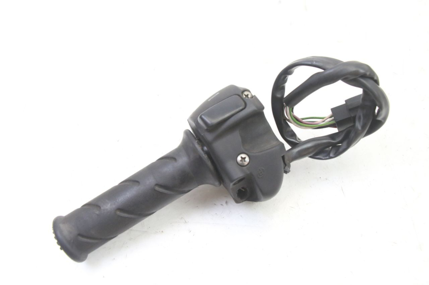 photo de RIGHT SWITCH PEUGEOT SATELIS 125 (2013 - 2018)