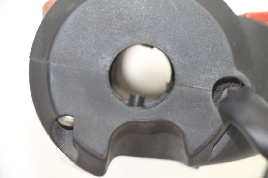 photo de RIGHT SWITCH PEUGEOT SATELIS 125 (2013 - 2018)