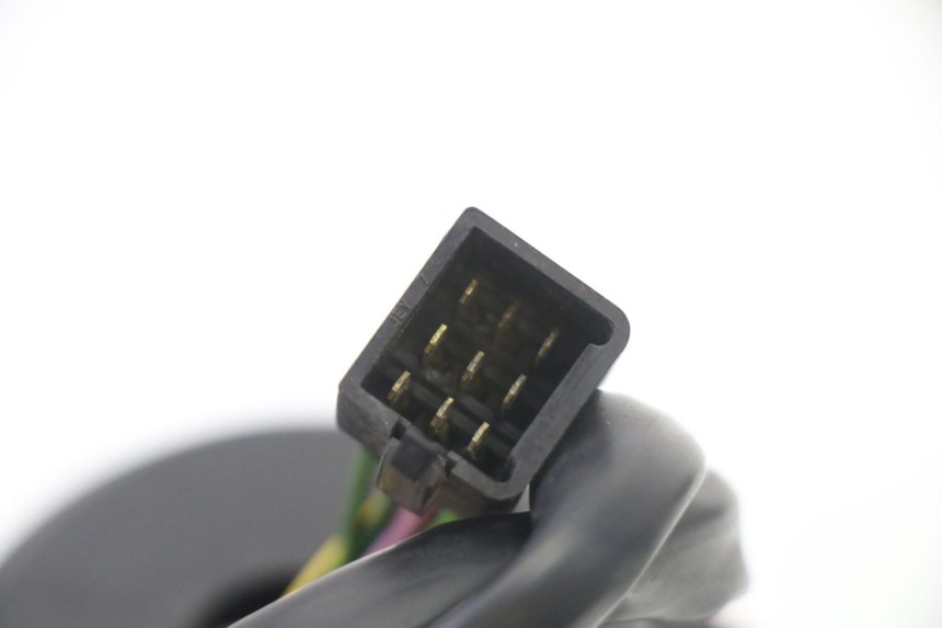 photo de RIGHT SWITCH PEUGEOT SATELIS 125 (2013 - 2018)