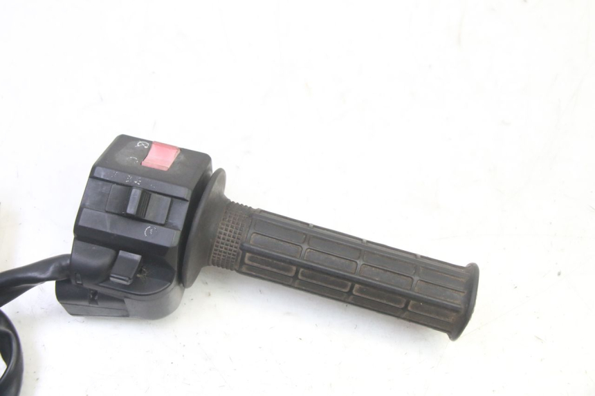 photo de RIGHT SWITCH TRIUMPH SPRINT 900 (1995 - 1998)