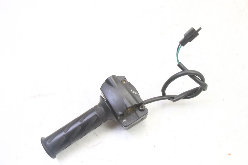 photo de RIGHT SWITCH PEUGEOT STREETZONE I 2T 50 (2018 - 2020)