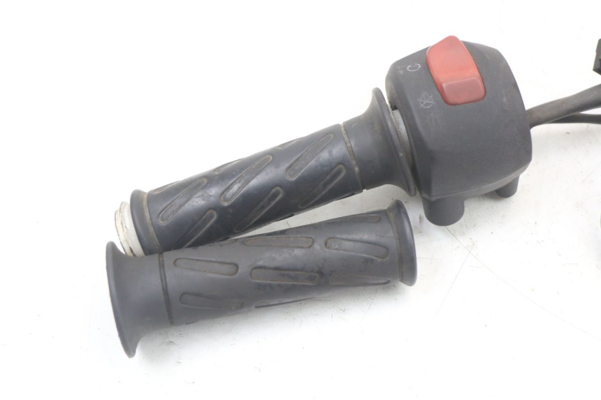 photo de RIGHT SWITCH SUZUKI GS F 500 (2004 - 2007)