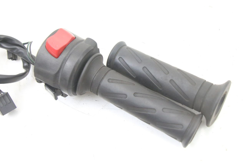 photo de RIGHT SWITCH SUZUKI GSX F GSXF 650 (2007 - 2015)