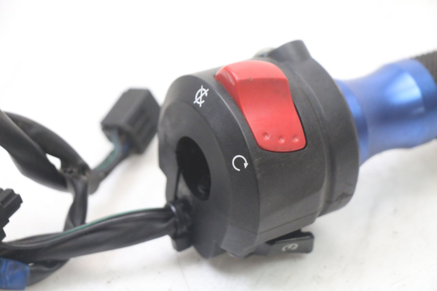 photo de RIGHT SWITCH SUZUKI GSX F GSXF 650 (2007 - 2015)