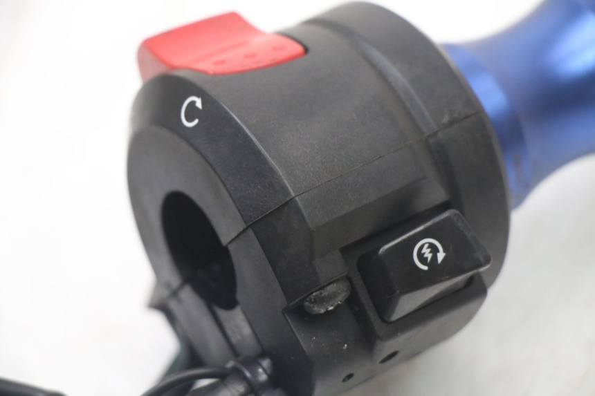 photo de RIGHT SWITCH SUZUKI GSX F GSXF 650 (2007 - 2015)