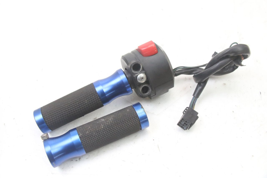 photo de RIGHT SWITCH SUZUKI GSX F GSXF 650 (2007 - 2015)