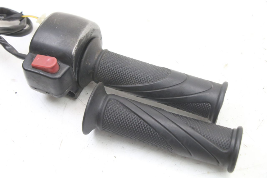 photo de RIGHT HANDLEBAR SWITCH SYM JET 14 4T 50 (2018 - 2022)