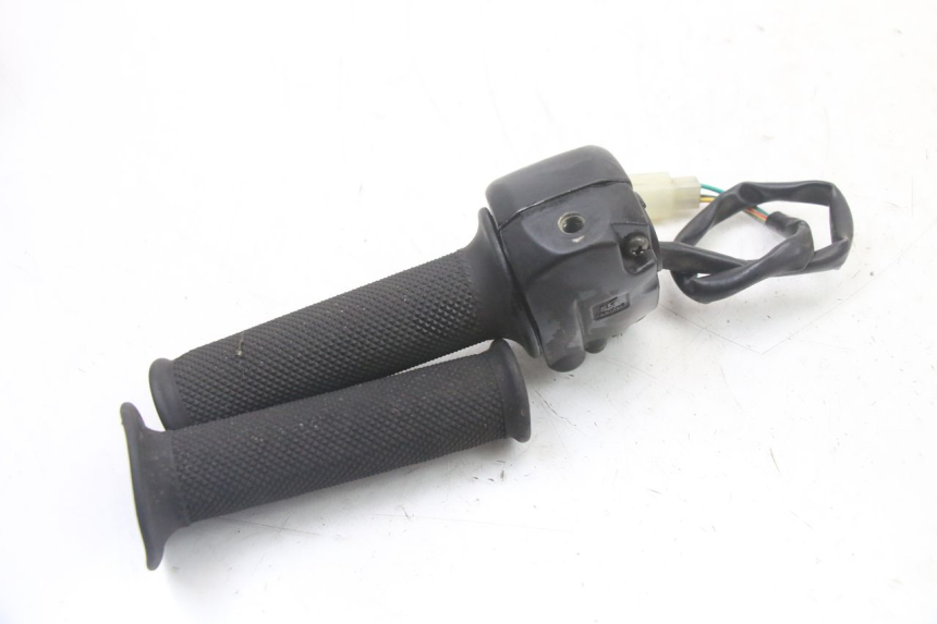 photo de RIGHT SWITCH TNT MOTOR ROMA 10' 2T 50 (2011 - 2018)