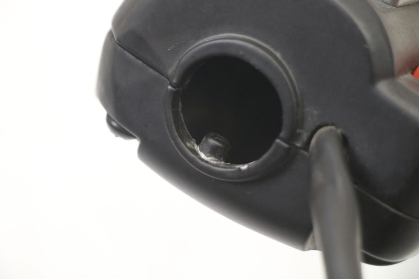 photo de RIGHT HANDLEBAR SWITCH PEUGEOT V-CLIC VCLIC 50 (2007 - 2013)