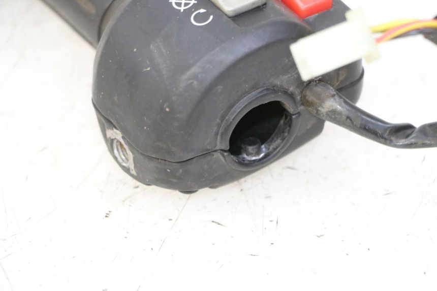 photo de RIGHT HANDLEBAR SWITCH PEUGEOT V-CLIC VCLIC 50 (2007 - 2013)