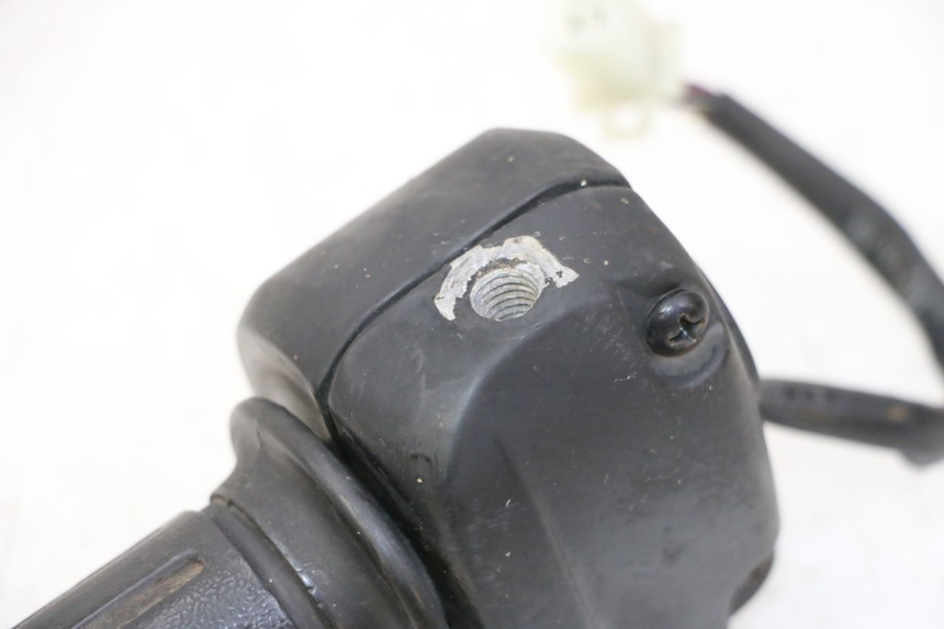 photo de RIGHT HANDLEBAR SWITCH PEUGEOT V-CLIC VCLIC 50 (2007 - 2013)