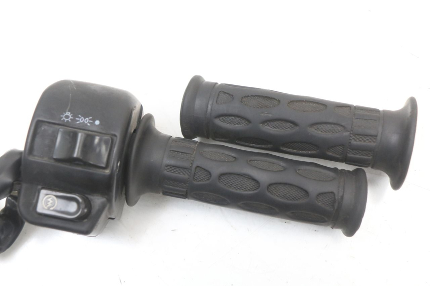 photo de RIGHT SWITCH BEELINE VELOCE 4T 50 (2011 - 2020)