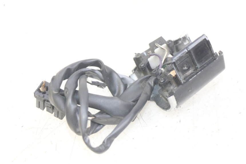 photo de RIGHT HANDLEBAR SWITCH PIAGGIO VESPA SPRINT 2T 50 (2014 - 2018)