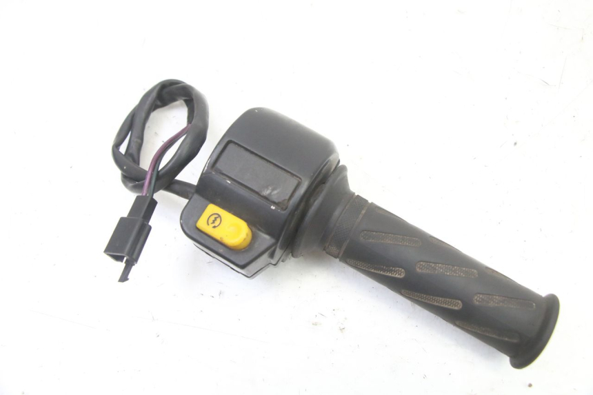 photo de RIGHT HANDLEBAR SWITCH PEUGEOT VIVACITY NEW 2T 50 (2008 - 2017)