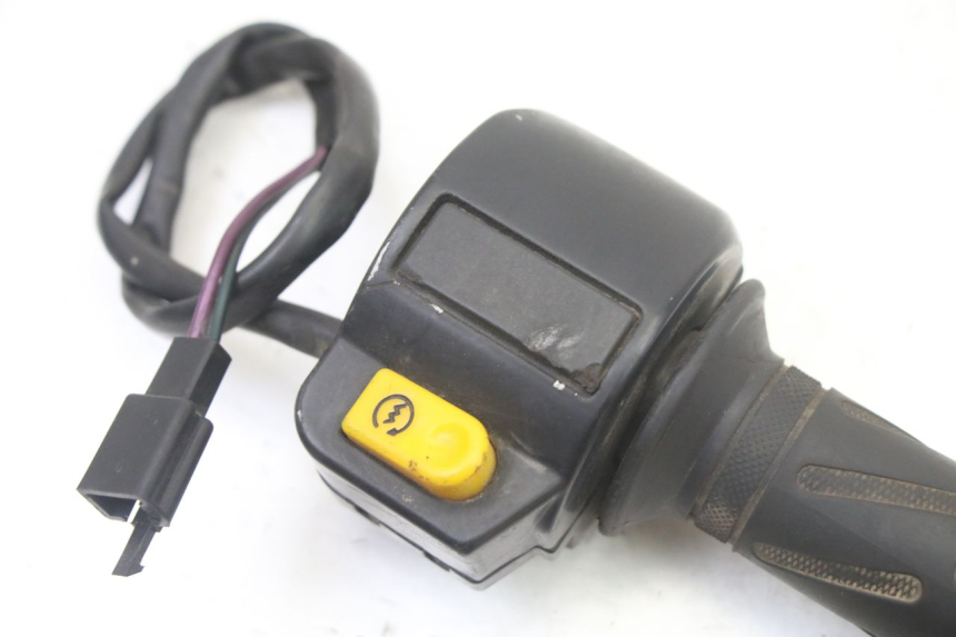 photo de RIGHT HANDLEBAR SWITCH PEUGEOT VIVACITY NEW 2T 50 (2008 - 2017)