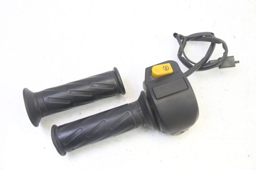 photo de RIGHT HANDLEBAR SWITCH PEUGEOT VIVACITY NEW 2T 50 (2008 - 2017)