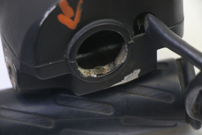 photo de RIGHT HANDLEBAR SWITCH PEUGEOT VIVACITY NEW 2T 50 (2008 - 2017)